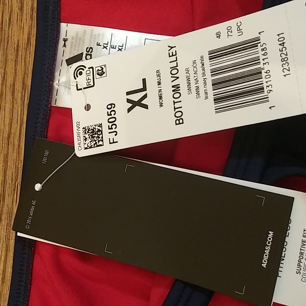 NEW Adidas bottom swim volley. - Picture 5 of 10